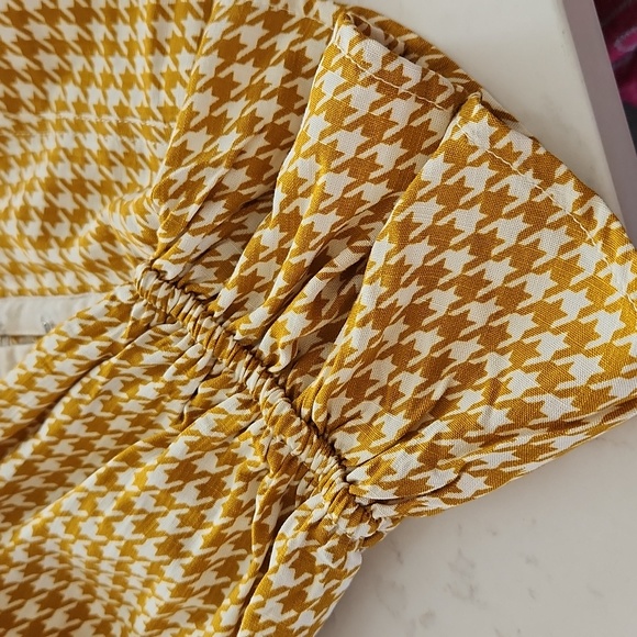 Rewind - Picture 7 of 10